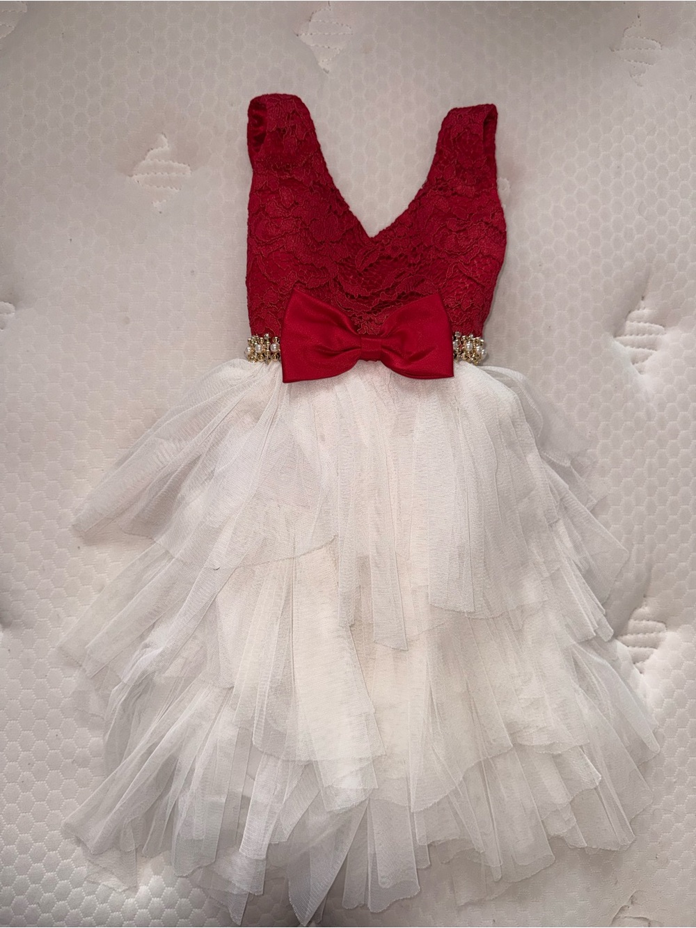 75. American princess Red lace with white tulle skirt dress with bow detail, 4T
